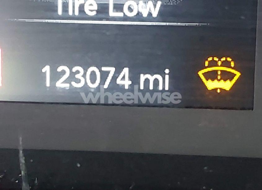 Photo 15 of 2019 Jeep Cherokee LATITUDE PLUS 4X4 (VIN 1C4PJMLN7KD164142)