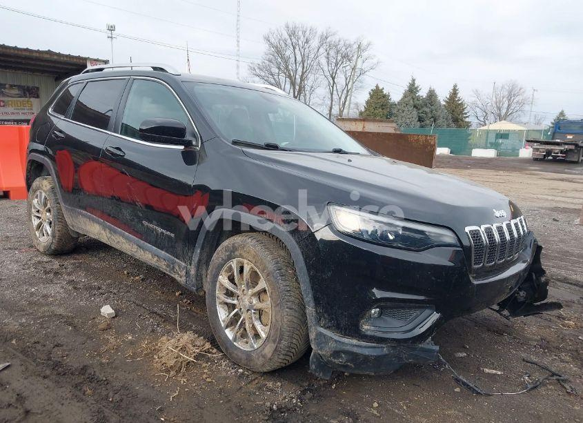 2019 Jeep Cherokee LATITUDE PLUS 4X4 (VIN 1C4PJMLX0KD155378) main photo