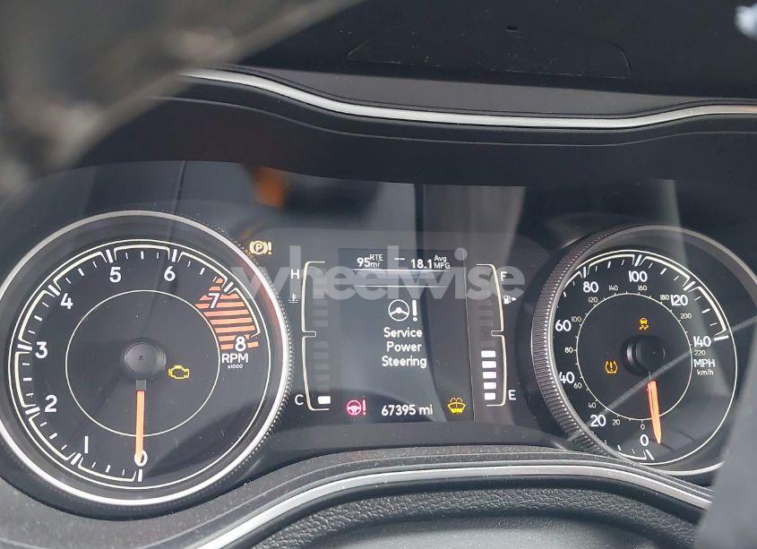 Photo 7 of 2019 Jeep Cherokee LATITUDE PLUS 4X4 (VIN 1C4PJMLX0KD155378)