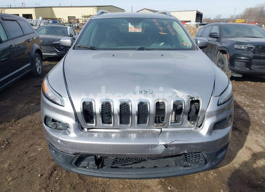 Photo 12 of 2018 Jeep Cherokee LATITUDE PLUS 4X4 (VIN 1C4PJMLX1JD550457)
