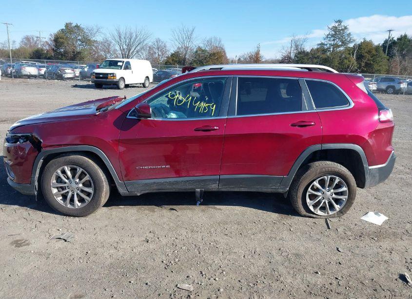 Photo 15 of 2019 Jeep Cherokee LATITUDE PLUS 4X4 (VIN 1C4PJMLX1KD230637)