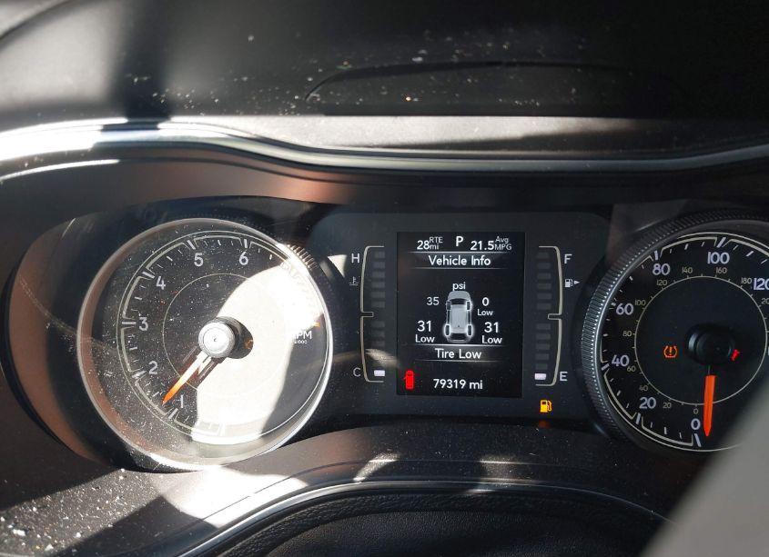 Photo 7 of 2019 Jeep Cherokee LATITUDE PLUS 4X4 (VIN 1C4PJMLX1KD230637)