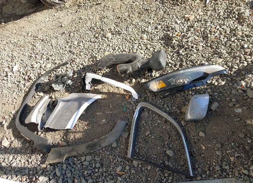 Photo 11 of 2019 Jeep Cherokee LATITUDE PLUS 4X4 (VIN 1C4PJMLX1KD272628)