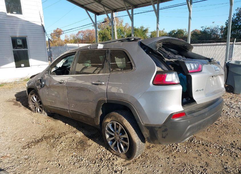 Photo 3 of 2019 Jeep Cherokee LATITUDE PLUS 4X4 (VIN 1C4PJMLX1KD272628)