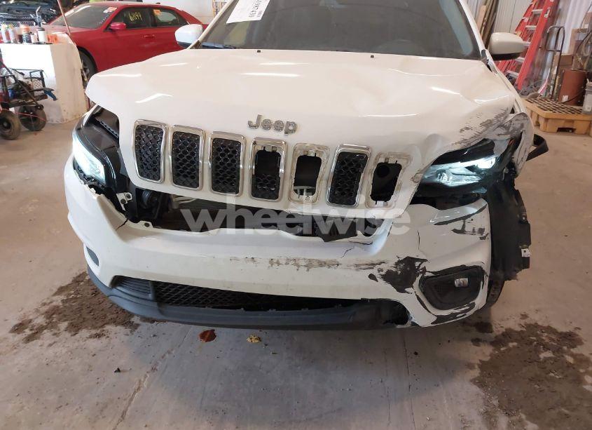 Photo 6 of 2020 Jeep Cherokee LATITUDE LUX 4X4 (VIN 1C4PJMLX1LD637567)