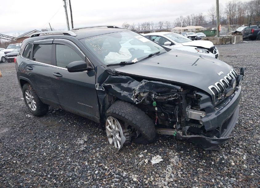 2018 Jeep Cherokee LATITUDE PLUS 4X4 (VIN 1C4PJMLX2JD580079) main photo