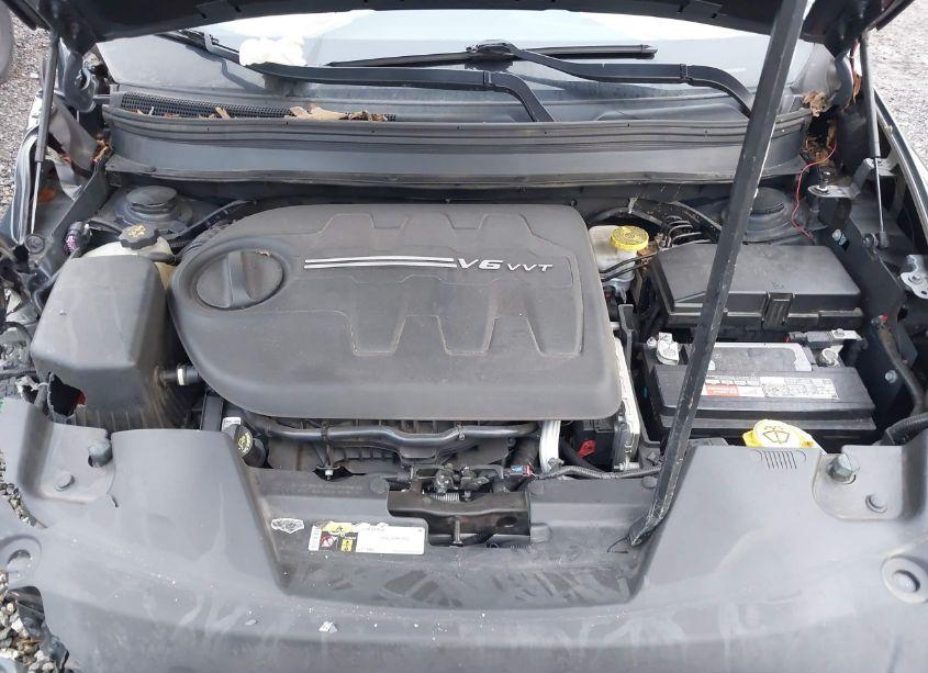 Photo 10 of 2018 Jeep Cherokee LATITUDE PLUS 4X4 (VIN 1C4PJMLX2JD580079)