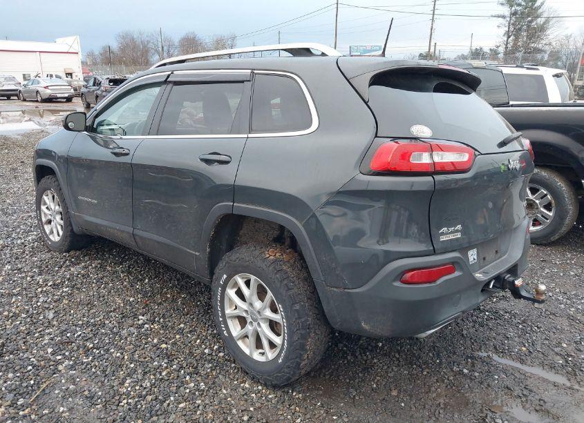 Photo 3 of 2018 Jeep Cherokee LATITUDE PLUS 4X4 (VIN 1C4PJMLX2JD580079)