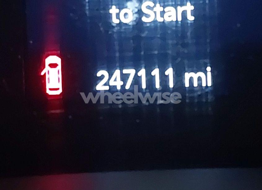 Photo 15 of 2019 Jeep Cherokee LATITUDE PLUS 4X4 (VIN 1C4PJMLX2KD101757)