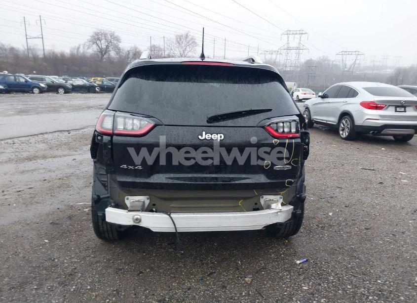 Photo 17 of 2019 Jeep Cherokee LATITUDE PLUS 4X4 (VIN 1C4PJMLX2KD271665)