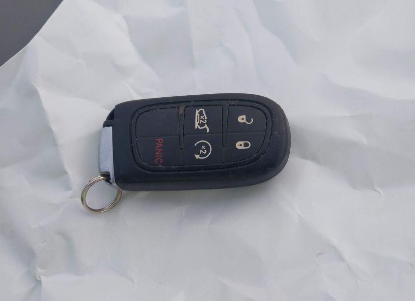 Photo 11 of 2019 Jeep Cherokee LATITUDE PLUS 4X4 (VIN 1C4PJMLX2KD374598)