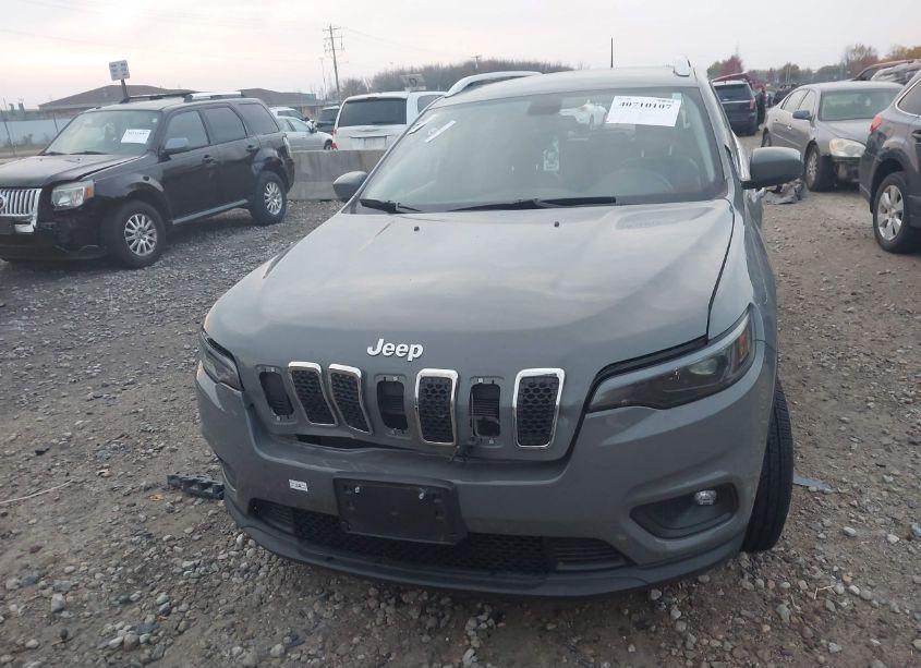 Photo 12 of 2019 Jeep Cherokee LATITUDE PLUS 4X4 (VIN 1C4PJMLX2KD374598)