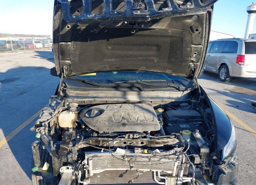 Photo 10 of 2018 Jeep Cherokee LATITUDE PLUS 4X4 (VIN 1C4PJMLX3JD506072)