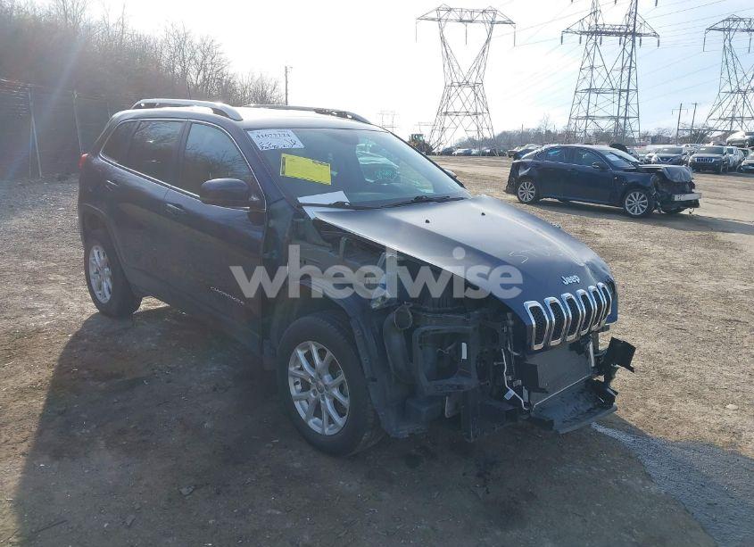 Photo 18 of 2018 Jeep Cherokee LATITUDE PLUS 4X4 (VIN 1C4PJMLX3JD548435)
