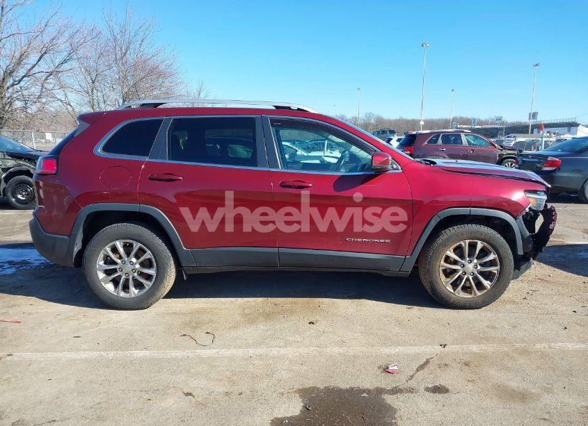 Photo 13 of 2019 Jeep Cherokee LATITUDE PLUS 4X4 (VIN 1C4PJMLX3KD310893)