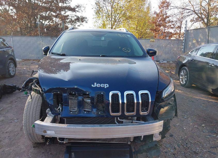 Photo 12 of 2018 Jeep Cherokee LATITUDE PLUS 4X4 (VIN 1C4PJMLX4JD521342)