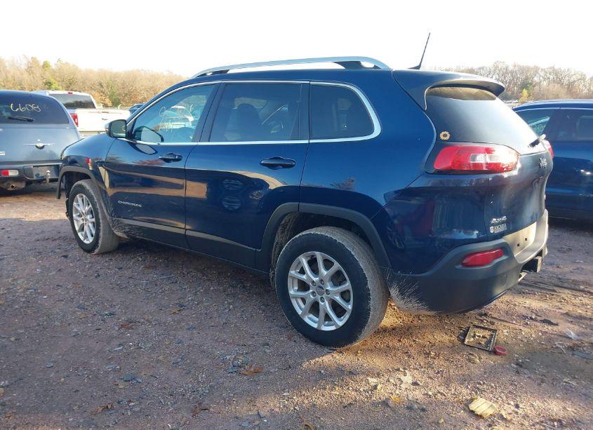 Photo 3 of 2018 Jeep Cherokee LATITUDE PLUS 4X4 (VIN 1C4PJMLX4JD521342)