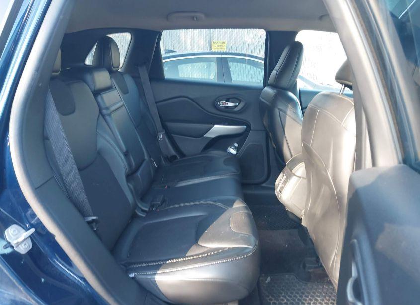 Photo 8 of 2018 Jeep Cherokee LATITUDE PLUS 4X4 (VIN 1C4PJMLX4JD521342)