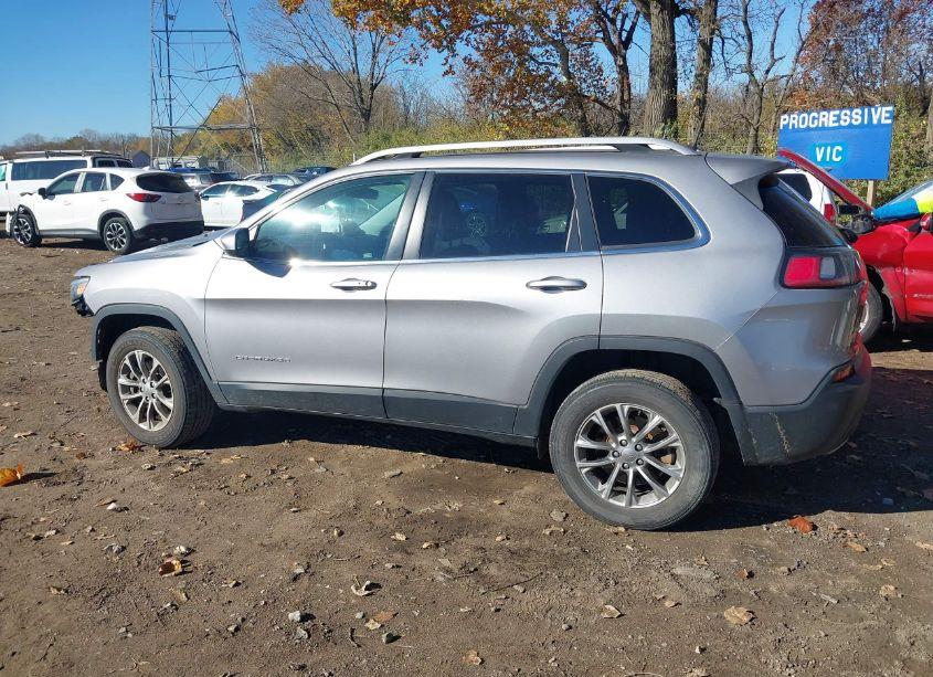 Photo 14 of 2019 Jeep Cherokee LATITUDE PLUS 4X4 (VIN 1C4PJMLX4KD127745)