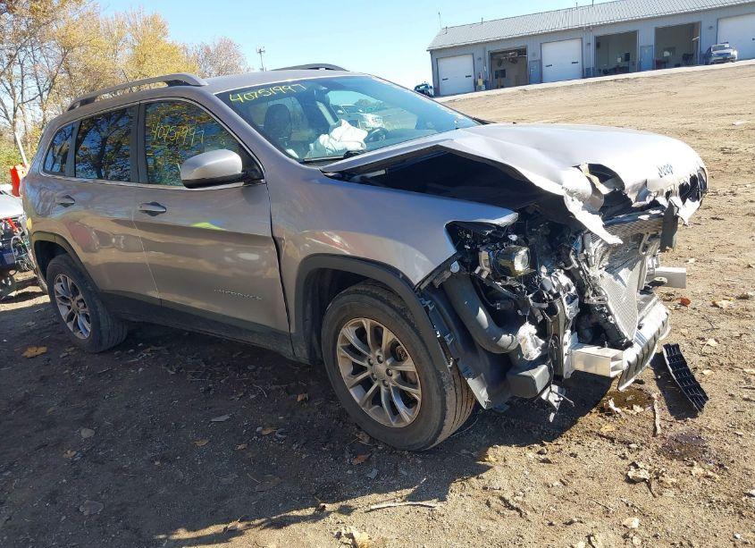 Photo 6 of 2019 Jeep Cherokee LATITUDE PLUS 4X4 (VIN 1C4PJMLX4KD127745)