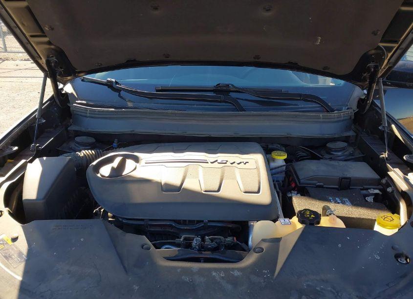 Photo 10 of 2019 Jeep Cherokee ALTITUDE 4X4 (VIN 1C4PJMLX4KD389300)