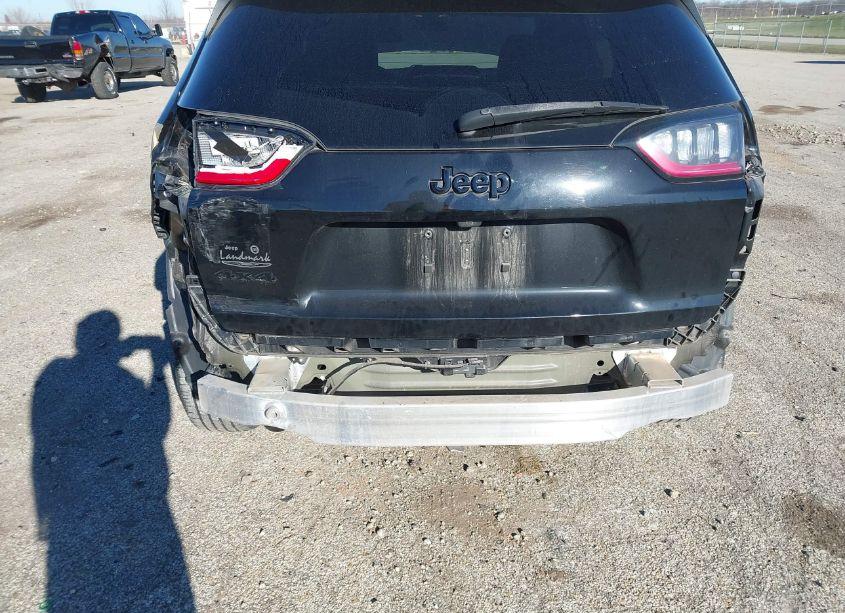 Photo 17 of 2019 Jeep Cherokee ALTITUDE 4X4 (VIN 1C4PJMLX4KD389300)