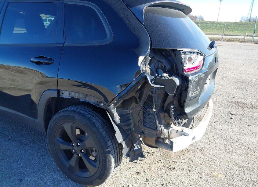 Photo 6 of 2019 Jeep Cherokee ALTITUDE 4X4 (VIN 1C4PJMLX4KD389300)