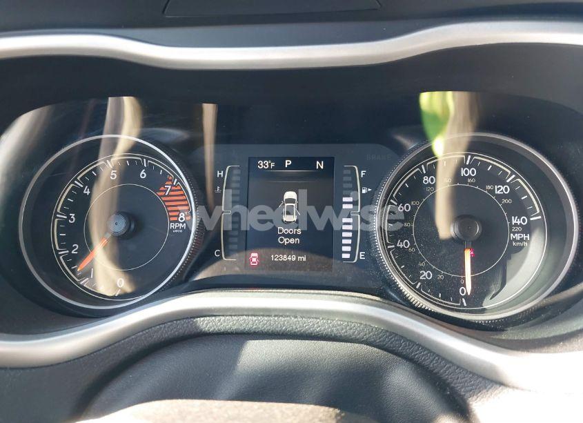 Photo 7 of 2018 Jeep Cherokee LATITUDE PLUS 4X4 (VIN 1C4PJMLX5JD526713)