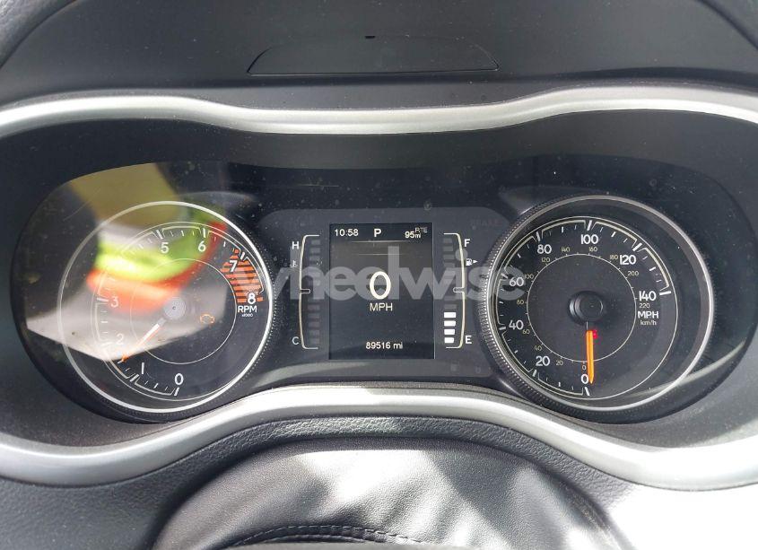 Photo 7 of 2018 Jeep Cherokee LATITUDE PLUS 4X4 (VIN 1C4PJMLX5JD603290)