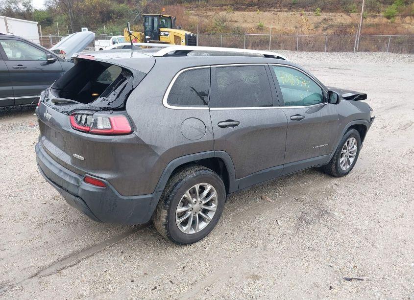 Photo 4 of 2019 Jeep Cherokee LATITUDE PLUS 4X4 (VIN 1C4PJMLX7KD122071)