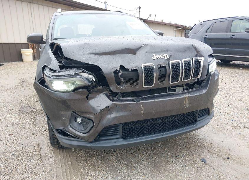 Photo 6 of 2019 Jeep Cherokee LATITUDE PLUS 4X4 (VIN 1C4PJMLX7KD122071)