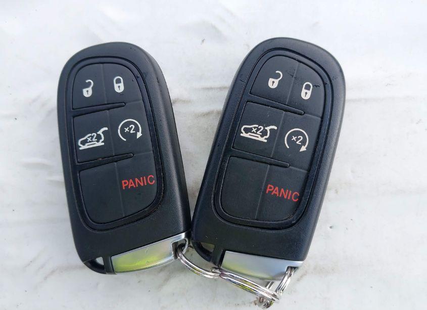 Photo 11 of 2019 Jeep Cherokee LATITUDE PLUS 4X4 (VIN 1C4PJMLX7KD371180)