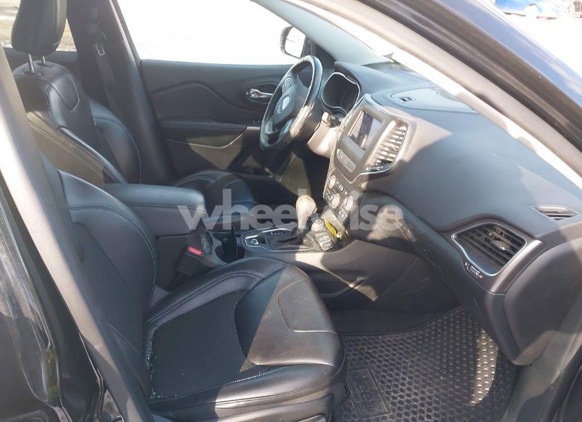 Photo 5 of 2020 Jeep Cherokee LATITUDE PLUS 4X4 (VIN 1C4PJMLX7LD593719)