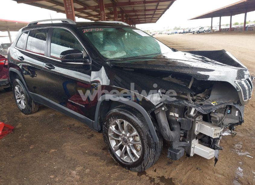 2019 Jeep Cherokee LATITUDE PLUS 4X4 (VIN 1C4PJMLX8KD267426) main photo