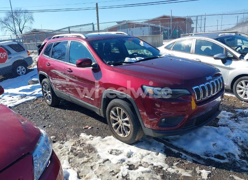 2019 Jeep Cherokee LATITUDE PLUS 4X4 (VIN 1C4PJMLX8KD463852) main photo