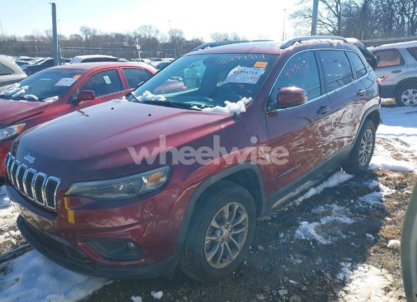 Photo 2 of 2019 Jeep Cherokee LATITUDE PLUS 4X4 (VIN 1C4PJMLX8KD463852)