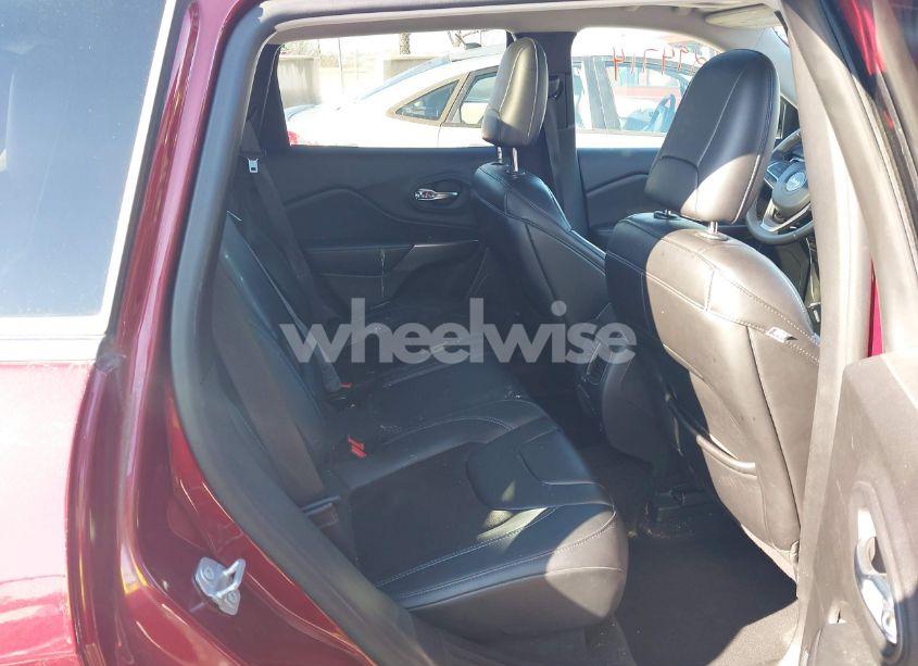 Photo 8 of 2019 Jeep Cherokee LATITUDE PLUS 4X4 (VIN 1C4PJMLX8KD463852)