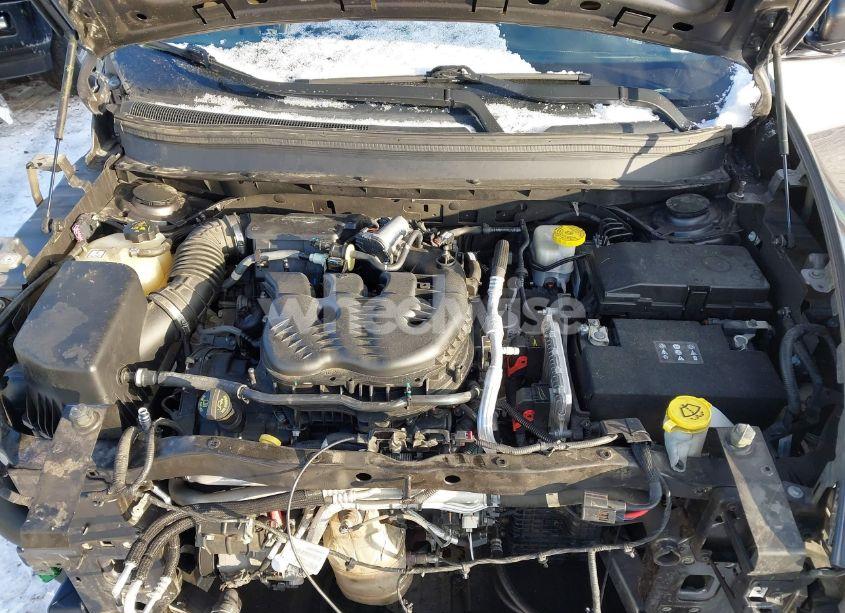 Photo 10 of 2018 Jeep Cherokee LATITUDE PLUS 4X4 (VIN 1C4PJMLX9JD501751)