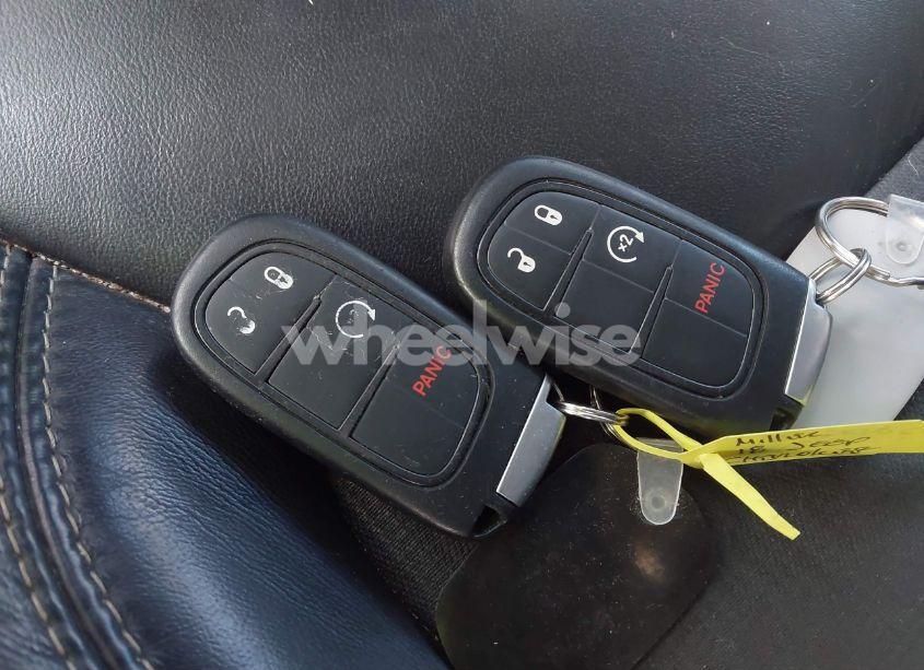 Photo 11 of 2018 Jeep Cherokee LATITUDE PLUS 4X4 (VIN 1C4PJMLX9JD501751)