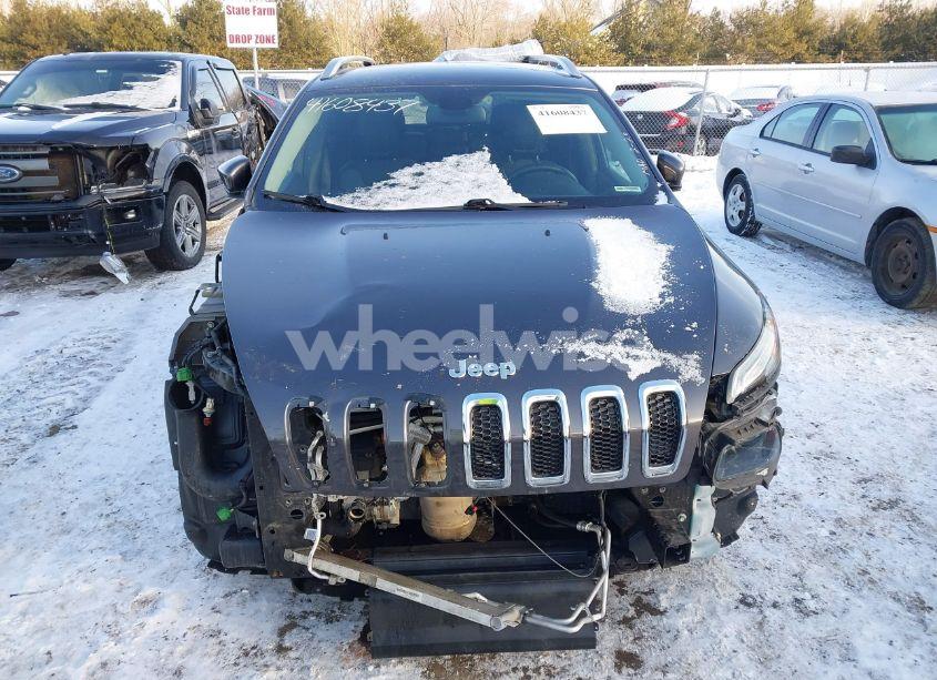 Photo 13 of 2018 Jeep Cherokee LATITUDE PLUS 4X4 (VIN 1C4PJMLX9JD501751)
