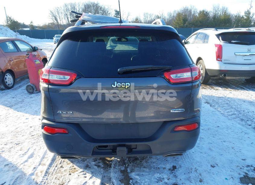 Photo 17 of 2018 Jeep Cherokee LATITUDE PLUS 4X4 (VIN 1C4PJMLX9JD501751)