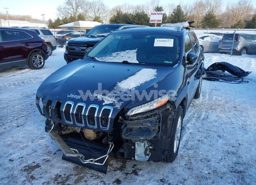 Photo 2 of 2018 Jeep Cherokee LATITUDE PLUS 4X4 (VIN 1C4PJMLX9JD501751)