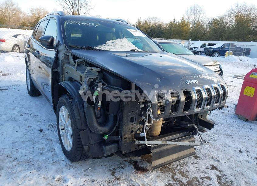 Photo 6 of 2018 Jeep Cherokee LATITUDE PLUS 4X4 (VIN 1C4PJMLX9JD501751)