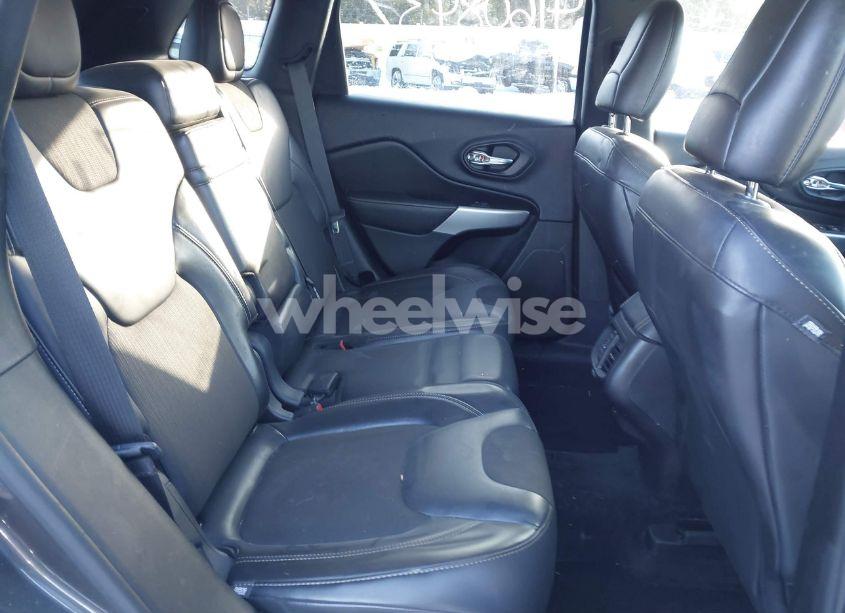 Photo 8 of 2018 Jeep Cherokee LATITUDE PLUS 4X4 (VIN 1C4PJMLX9JD501751)