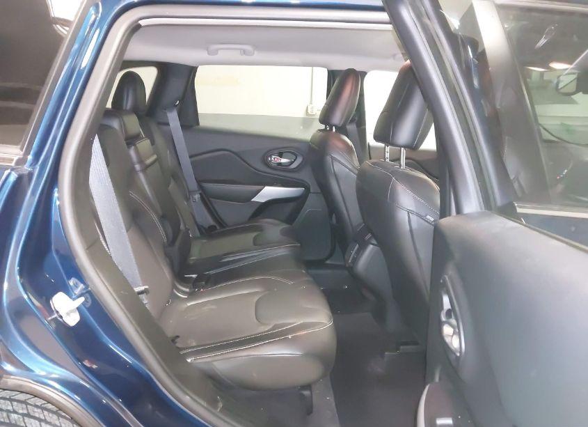 Photo 8 of 2018 Jeep Cherokee LATITUDE PLUS 4X4 (VIN 1C4PJMLX9JD548472)