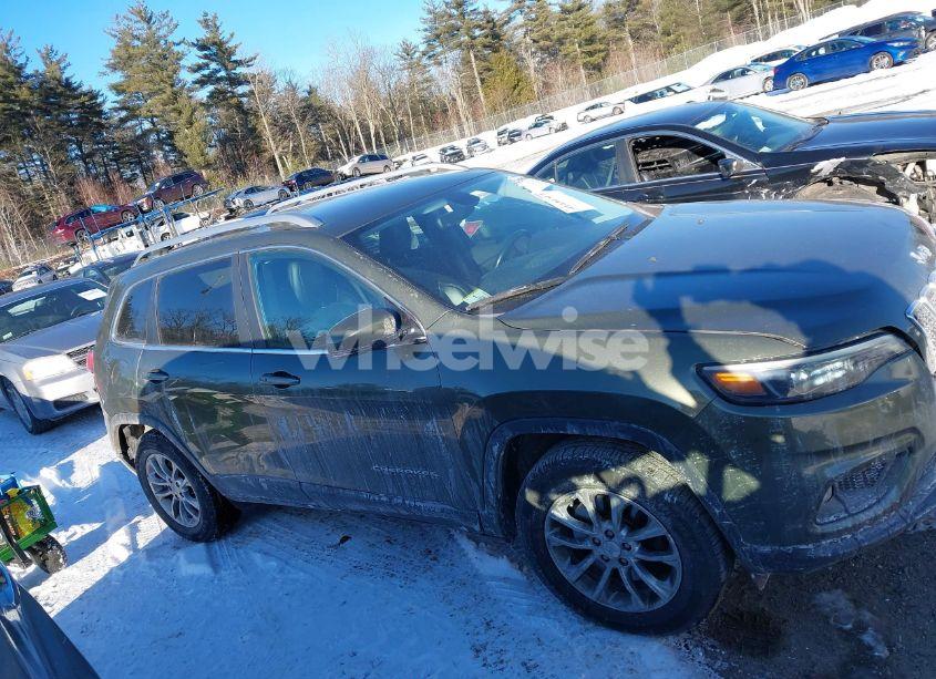 Photo 13 of 2019 Jeep Cherokee LATITUDE PLUS 4X4 (VIN 1C4PJMLX9KD245208)