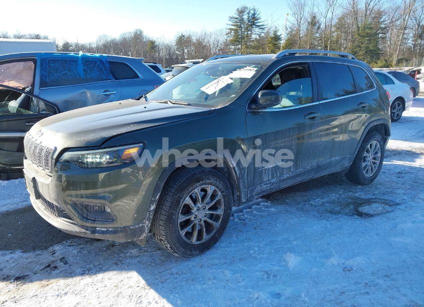 Photo 2 of 2019 Jeep Cherokee LATITUDE PLUS 4X4 (VIN 1C4PJMLX9KD245208)