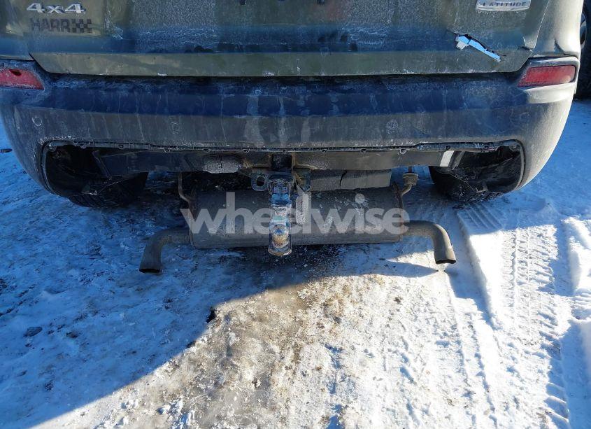 Photo 6 of 2019 Jeep Cherokee LATITUDE PLUS 4X4 (VIN 1C4PJMLX9KD245208)