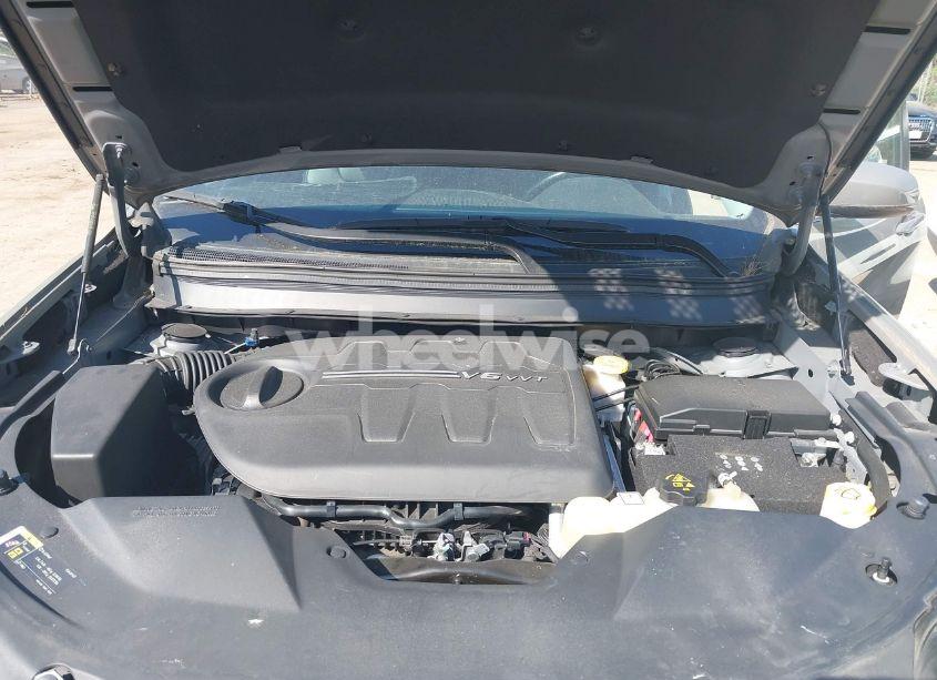 Photo 10 of 2020 Jeep Cherokee LATITUDE PLUS 4X4 (VIN 1C4PJMLXXLD505262)