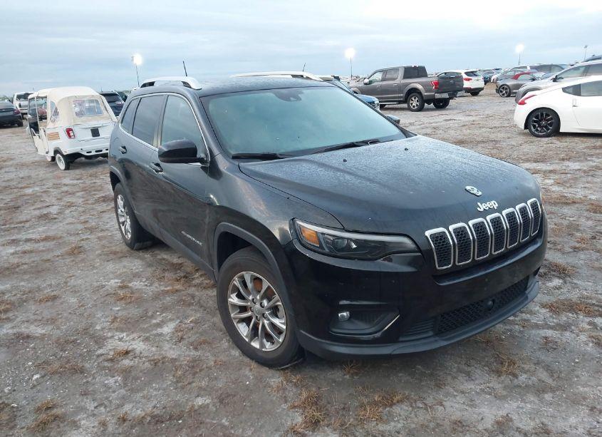 2021 Jeep Cherokee LATITUDE LUX 4X4 (VIN 1C4PJMMX1MD133357) main photo